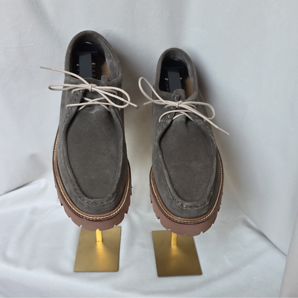 G.H. Bass Wallace Suede Lug Sole Moc Shoes, WMS Size 9.5 Classic hand-sewn